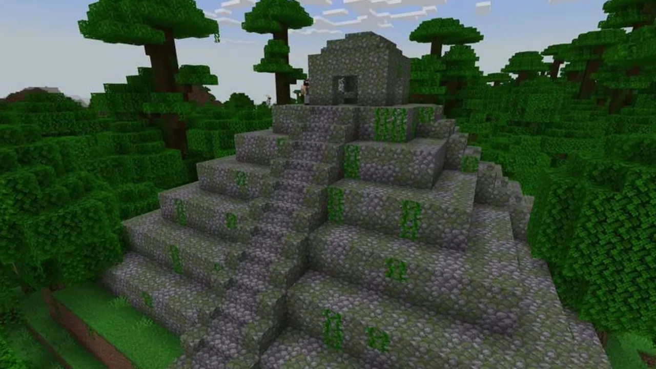 More Simple Structures addon: Overgrown jungle pyramid in forest