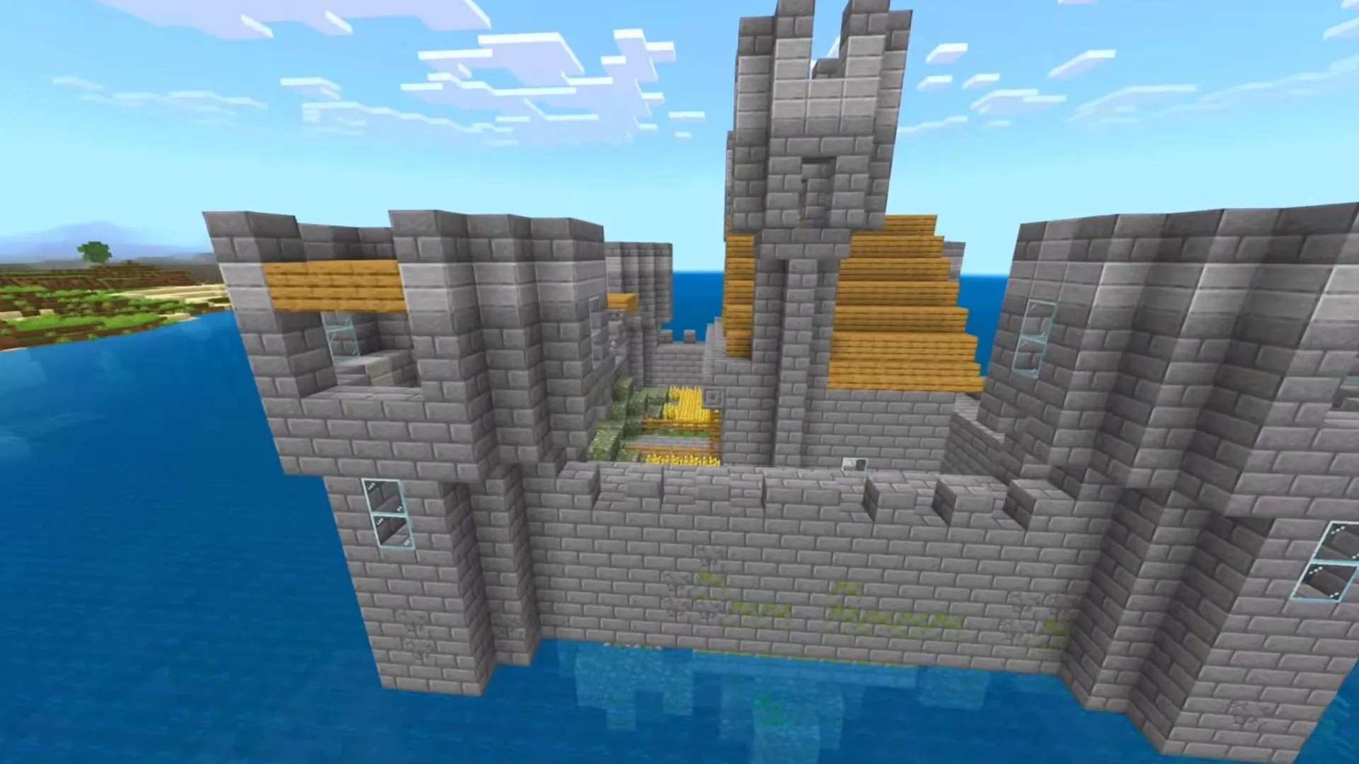 Ruins addon: Stone castle ruins in water