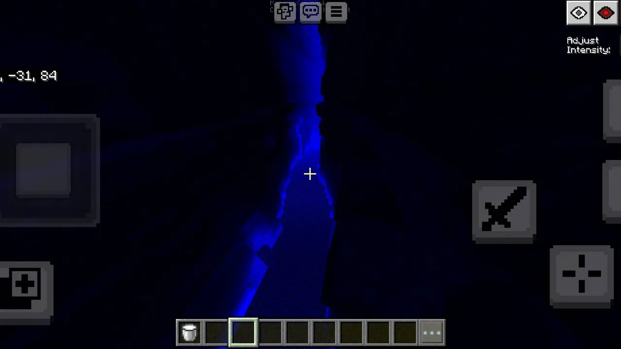 Toggle Night Vision texture pack: Night vision active in dark cave