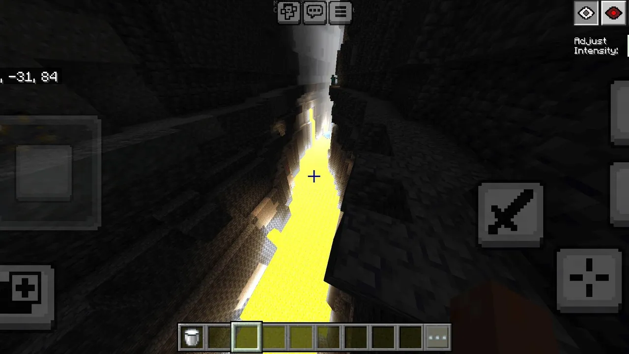 Toggle Night Vision texture pack: Night vision glowing in a dark cave